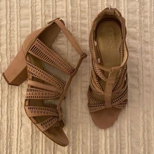 Vince Camuto Shoes